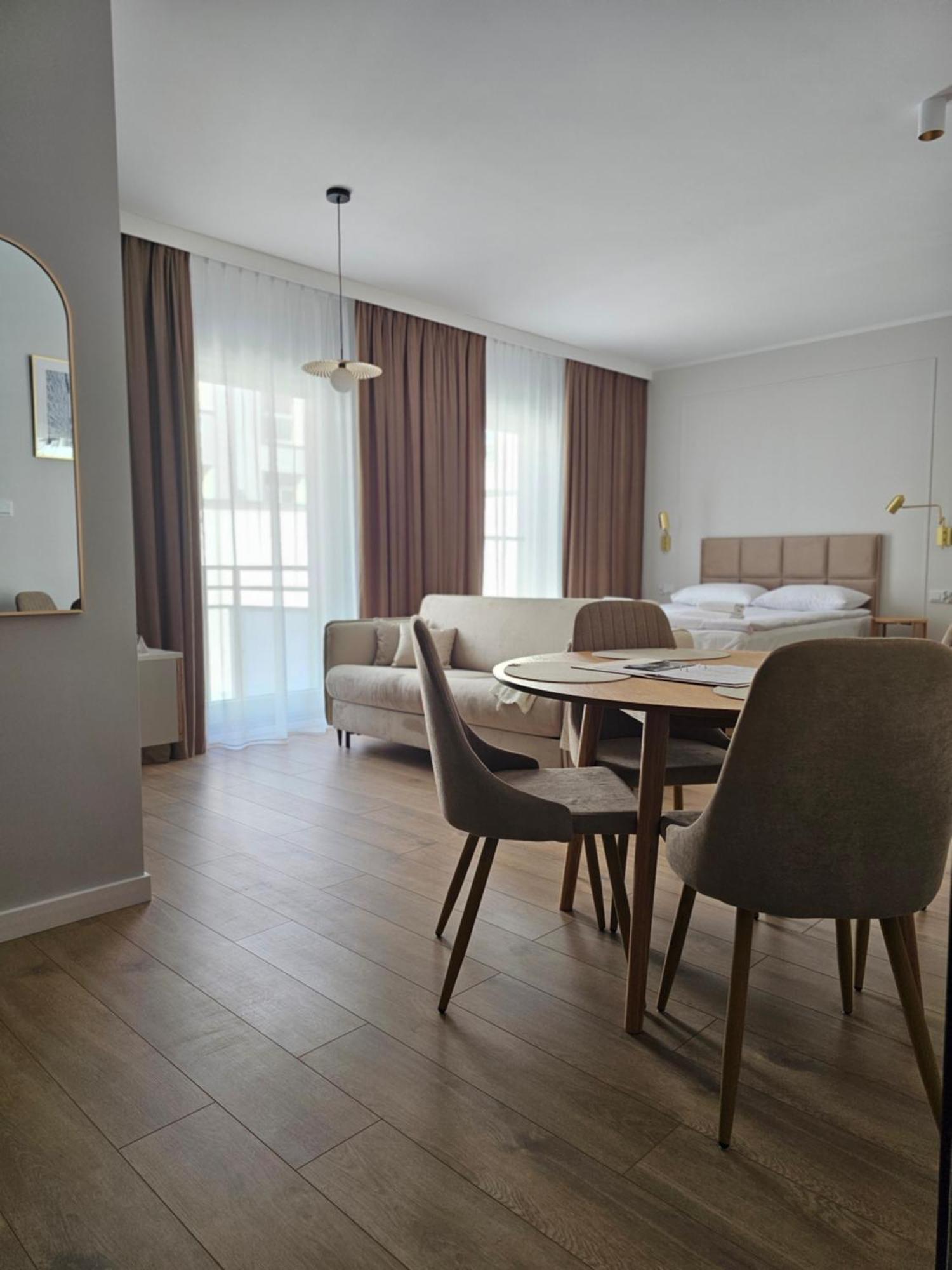Apartamenty Piekarczyk - Elblag Buitenkant foto